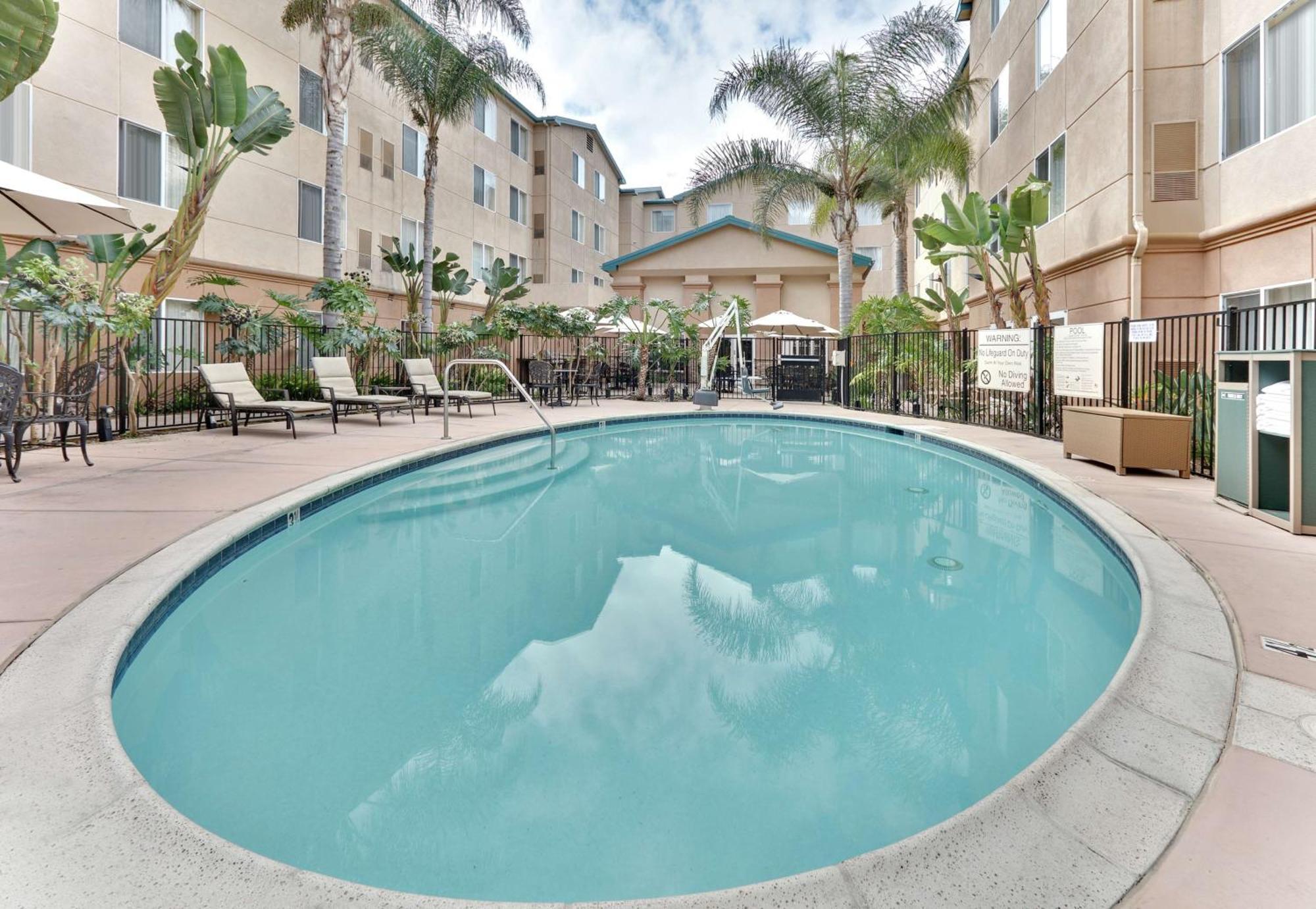 Homewood Suites By Hilton San Diego-Del Mar מראה חיצוני תמונה